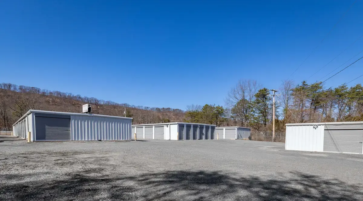 Storage drive up access KO Storage of Berkeley Springs, WV
